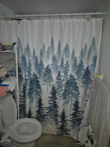 120 Royal Palm Rd 102, Hialeah Gardens, FL 33016