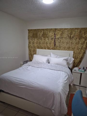 120 Royal Palm Rd 102, Hialeah Gardens, FL 33016