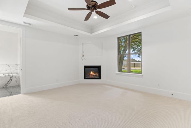 1124 County Road 301, Elgin, TX 78621