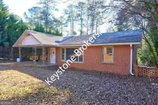 1752 Upper River Road, Macon, GA 31211