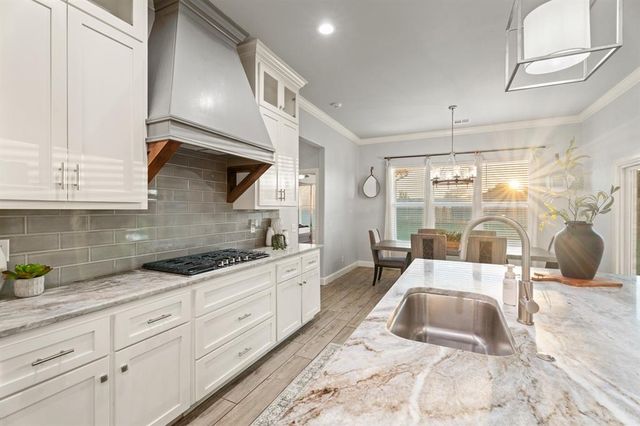 10690 N Country Drive, Edmond, OK 73034