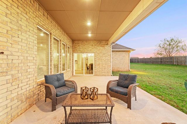 10690 N Country Drive, Edmond, OK 73034