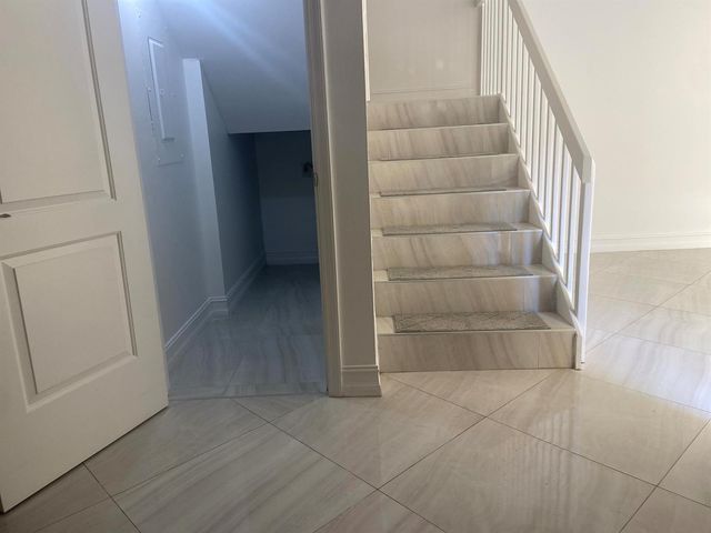 910 9th Way, West Palm Beach, FL 33407