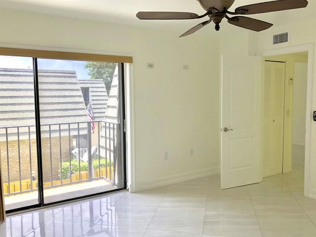 910 9th Way, West Palm Beach, FL 33407