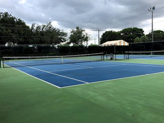 910 9th Way, West Palm Beach, FL 33407