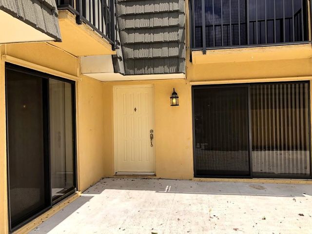 910 9th Way, West Palm Beach, FL 33407