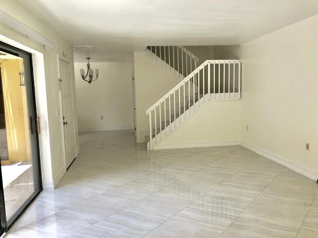 910 9th Way, West Palm Beach, FL 33407
