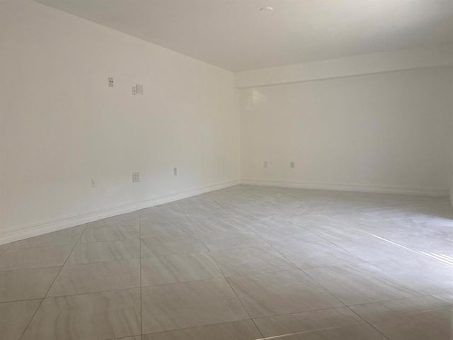 910 9th Way, West Palm Beach, FL 33407