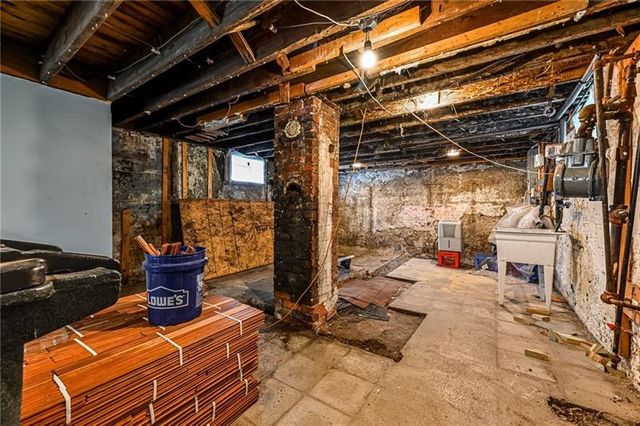 126 Cyrano Ave, Ross Twp, PA 15214