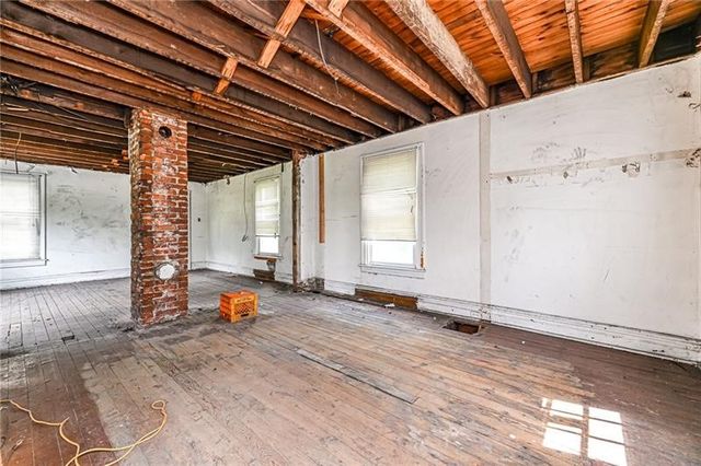 126 Cyrano Ave, Ross Twp, PA 15214