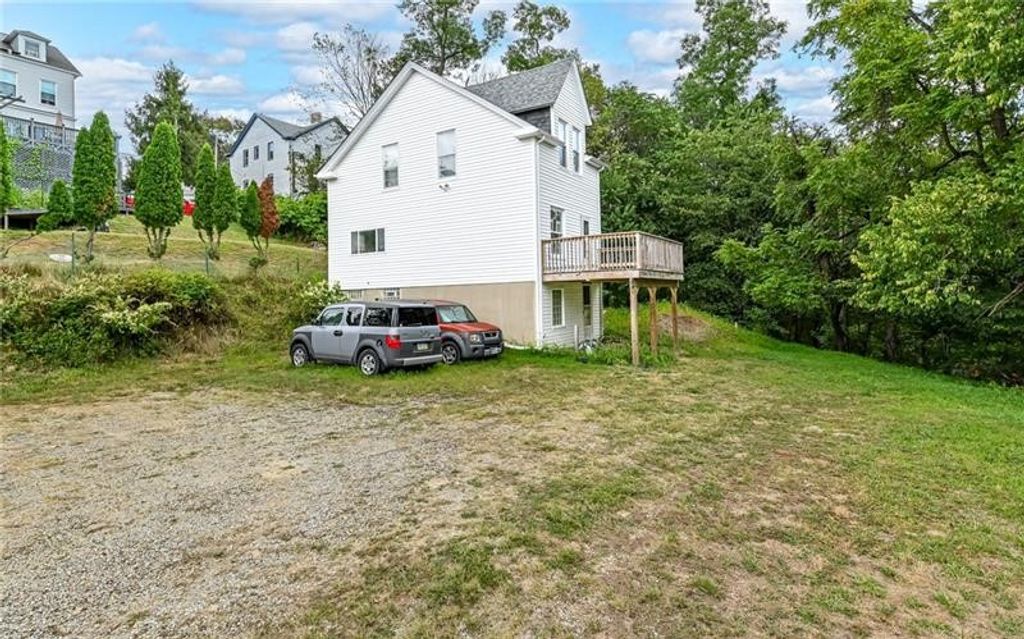 126 Cyrano Ave, Ross Twp, PA 15214