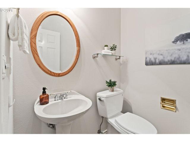 14361 Nw EAGLERIDGE Ln, Portland, OR 97229