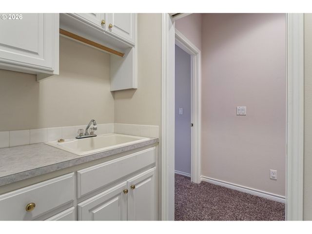 14361 Nw EAGLERIDGE Ln, Portland, OR 97229