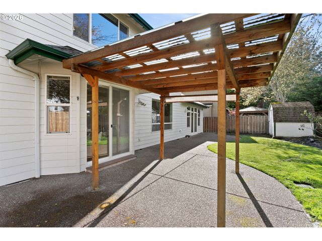 14361 Nw EAGLERIDGE Ln, Portland, OR 97229