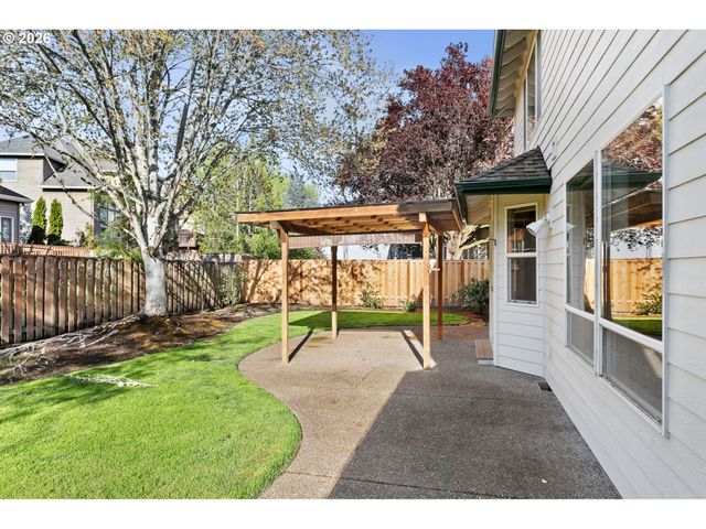 14361 Nw EAGLERIDGE Ln, Portland, OR 97229