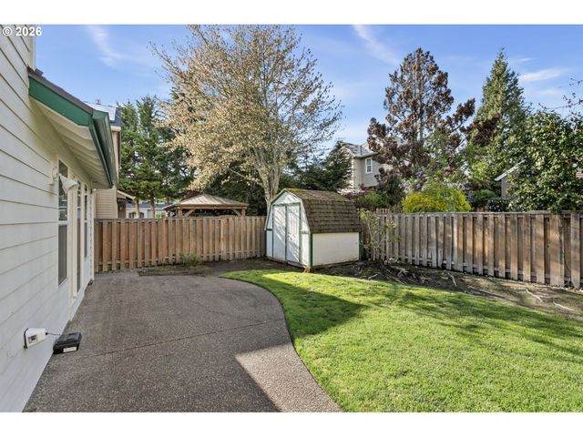 14361 Nw EAGLERIDGE Ln, Portland, OR 97229