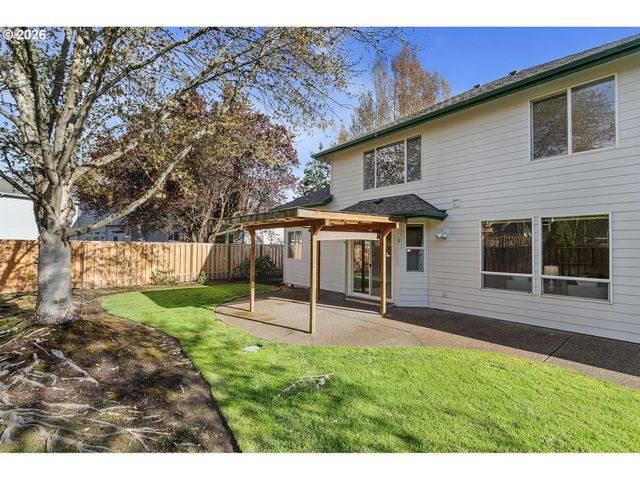14361 Nw EAGLERIDGE Ln, Portland, OR 97229