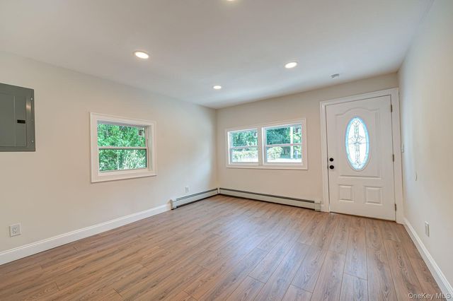 125 Sunset Avenue, Selden, NY 11784