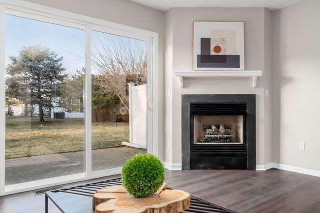 4644 Hobson Drive, 13D, Columbus, OH 43228