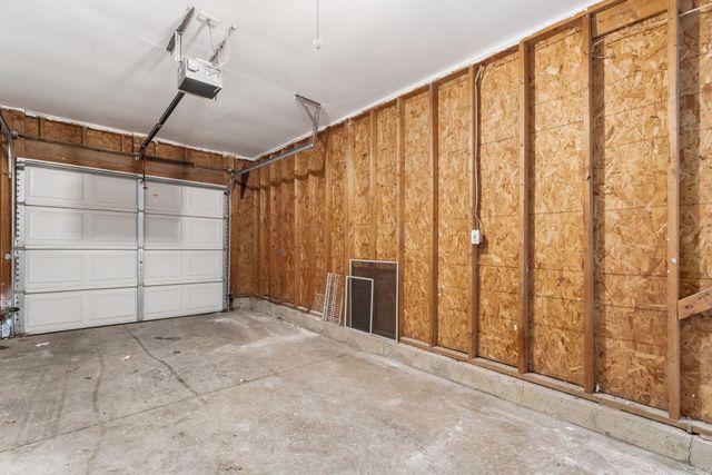 4644 Hobson Drive, 13D, Columbus, OH 43228