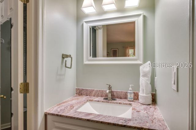 70 Shipyard Dr Apt 139, Hilton Head Island, SC 29928