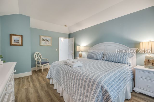 70 Shipyard Dr Apt 139, Hilton Head Island, SC 29928