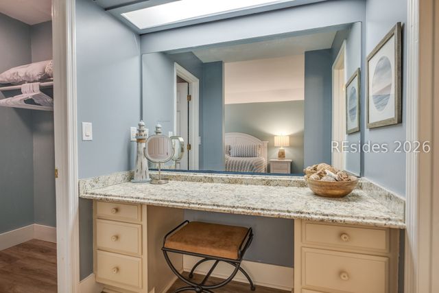 70 Shipyard Dr Apt 139, Hilton Head Island, SC 29928