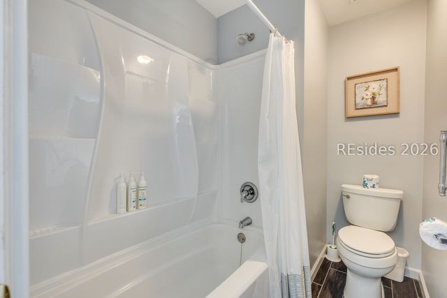 70 Shipyard Dr Apt 139, Hilton Head Island, SC 29928