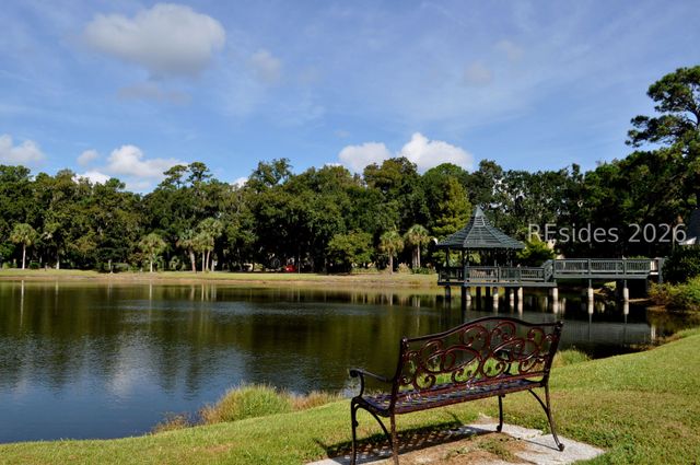 70 Shipyard Dr Apt 139, Hilton Head Island, SC 29928
