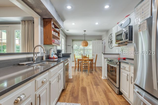 70 Shipyard Dr Apt 139, Hilton Head Island, SC 29928