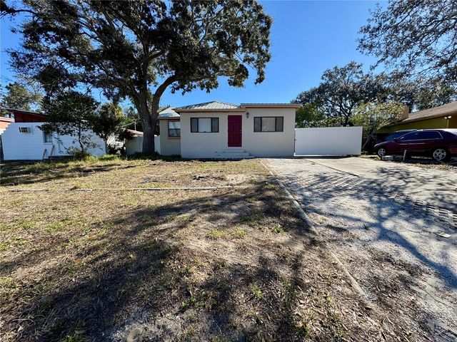 9805 N 46TH STREET, Tampa, FL 33617