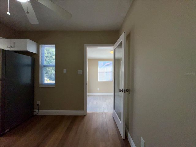 9805 N 46TH STREET, Tampa, FL 33617