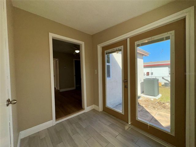 9805 N 46TH STREET, Tampa, FL 33617