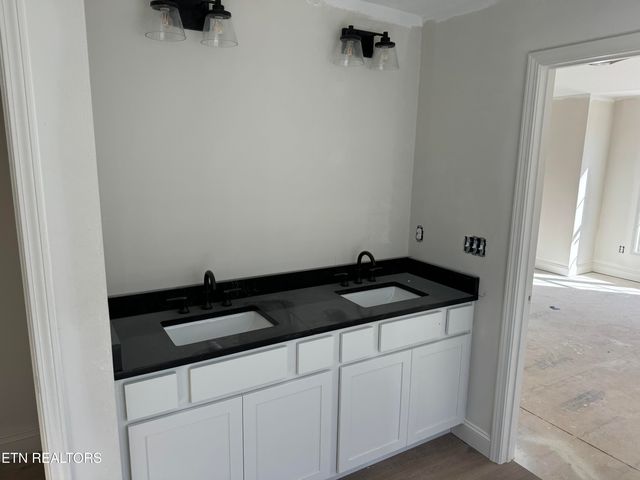 2036 Hickory Reserve Rd, Knoxville, TN 37932