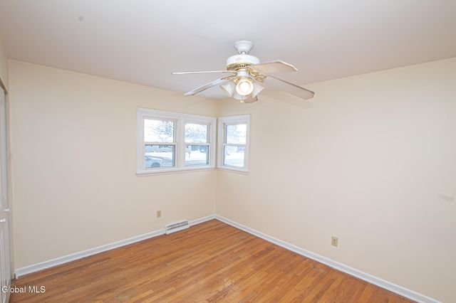 4 Rustyville Road, Colonie, NY 12211