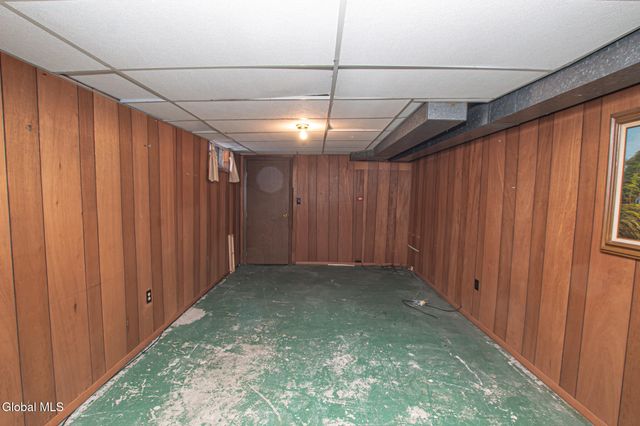 4 Rustyville Road, Colonie, NY 12211