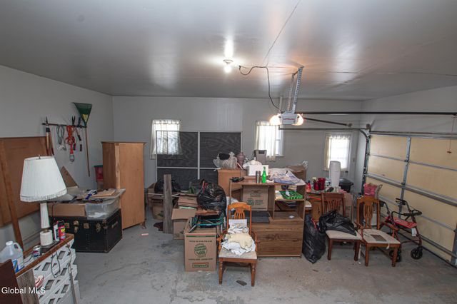 4 Rustyville Road, Colonie, NY 12211