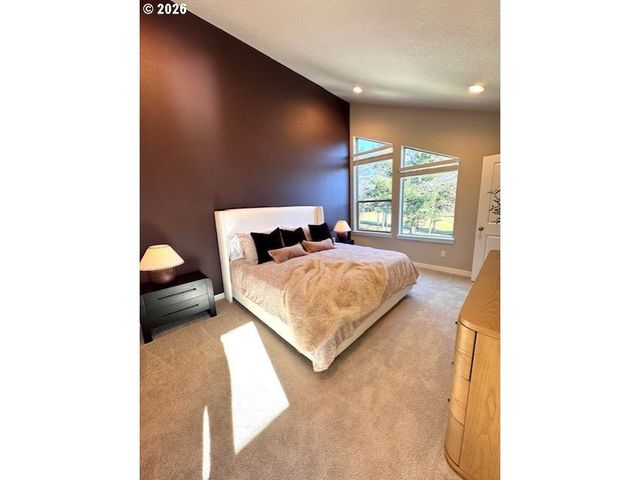2719 S Heather St, Cornelius, OR 97113