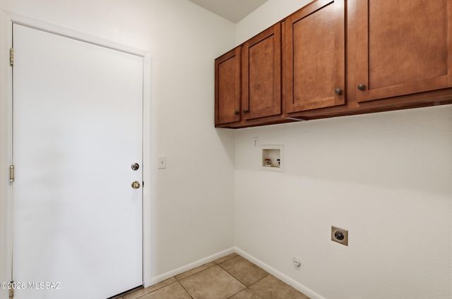 7704 S Trumpet Vine Avenue, Tucson, AZ 85747