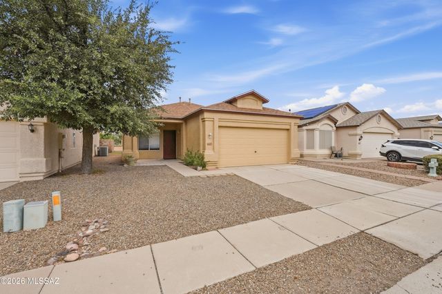 7704 S Trumpet Vine Avenue, Tucson, AZ 85747
