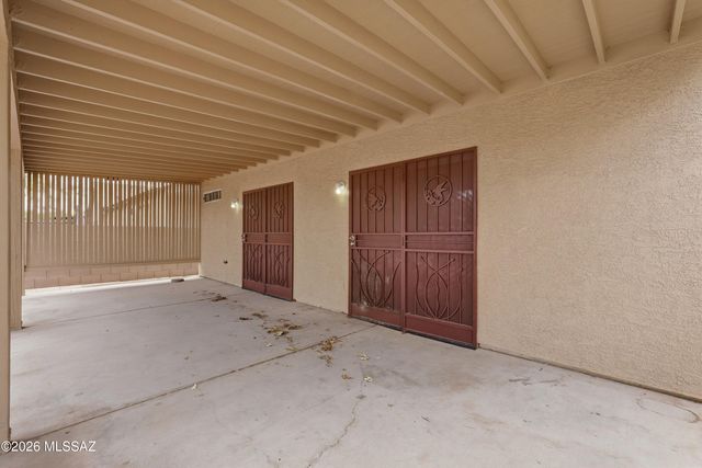 7704 S Trumpet Vine Avenue, Tucson, AZ 85747