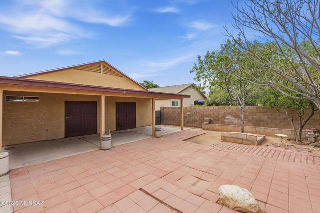 7704 S Trumpet Vine Avenue, Tucson, AZ 85747