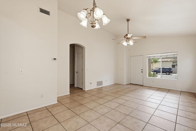 7704 S Trumpet Vine Avenue, Tucson, AZ 85747