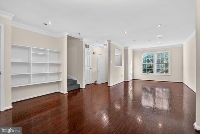 7932 BLUE GRAY CIR, Manassas, VA 20109