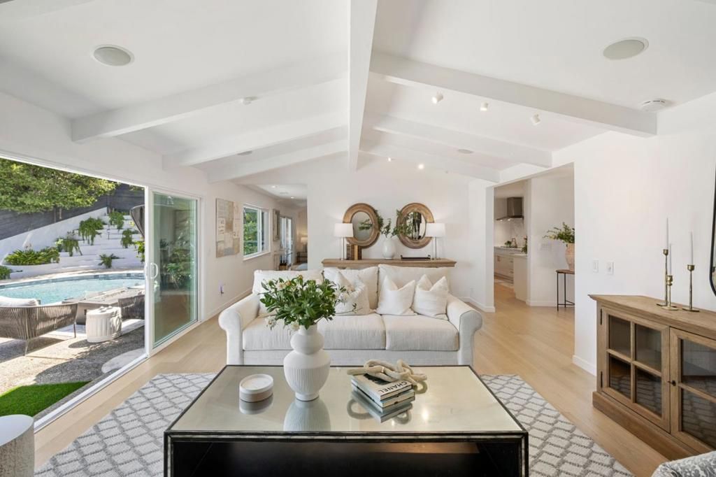 Image 64 of property listing at 2620 Summit Drive, Burlingame, CA 94010