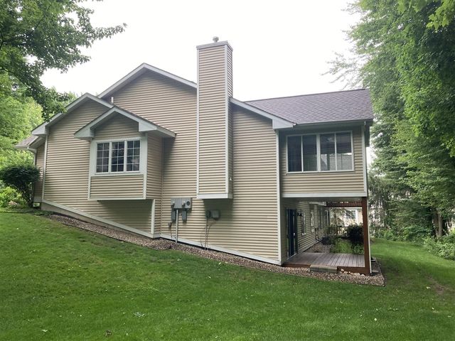 135 Rose Court, Battle Creek, MI 49015