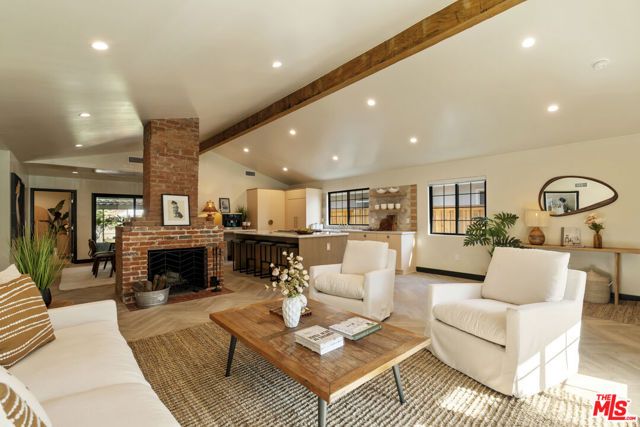 4440 Sylmar Avenue, Sherman Oaks, CA 91423