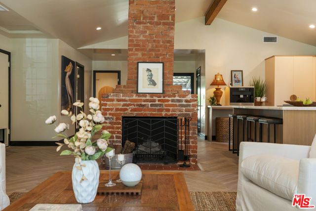 4440 Sylmar Avenue, Sherman Oaks, CA 91423