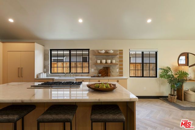 4440 Sylmar Avenue, Sherman Oaks, CA 91423