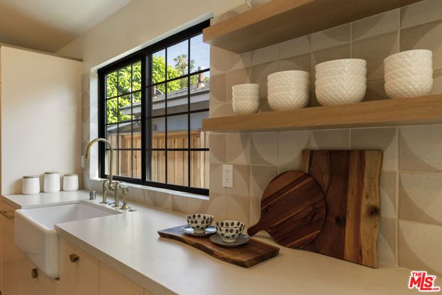 4440 Sylmar Avenue, Sherman Oaks, CA 91423